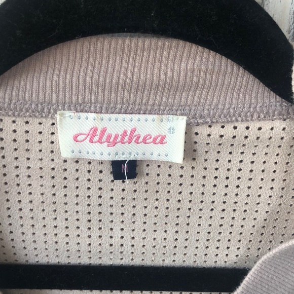 Pale pink perforated jacket - Picture 3 of 4